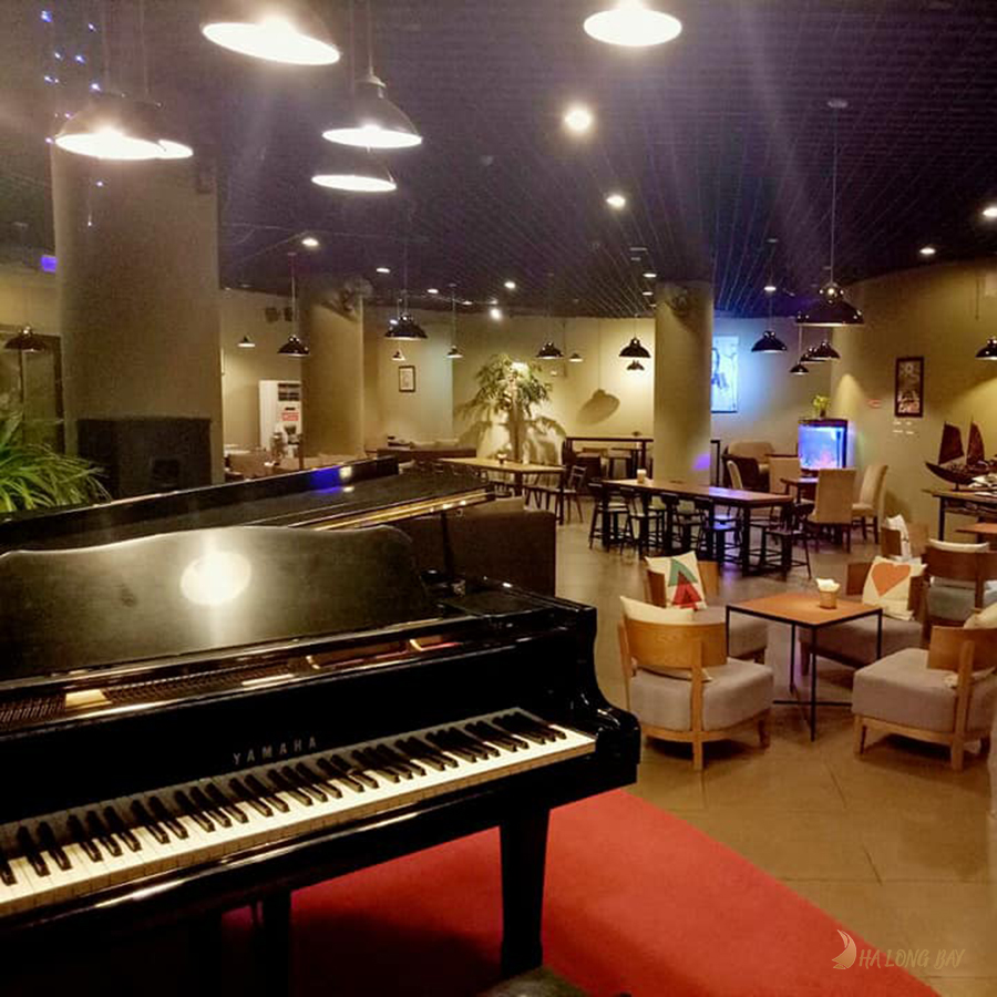 Cafe Nam Phong Bãi Cháy - Không gian cafe piano lãng mạn